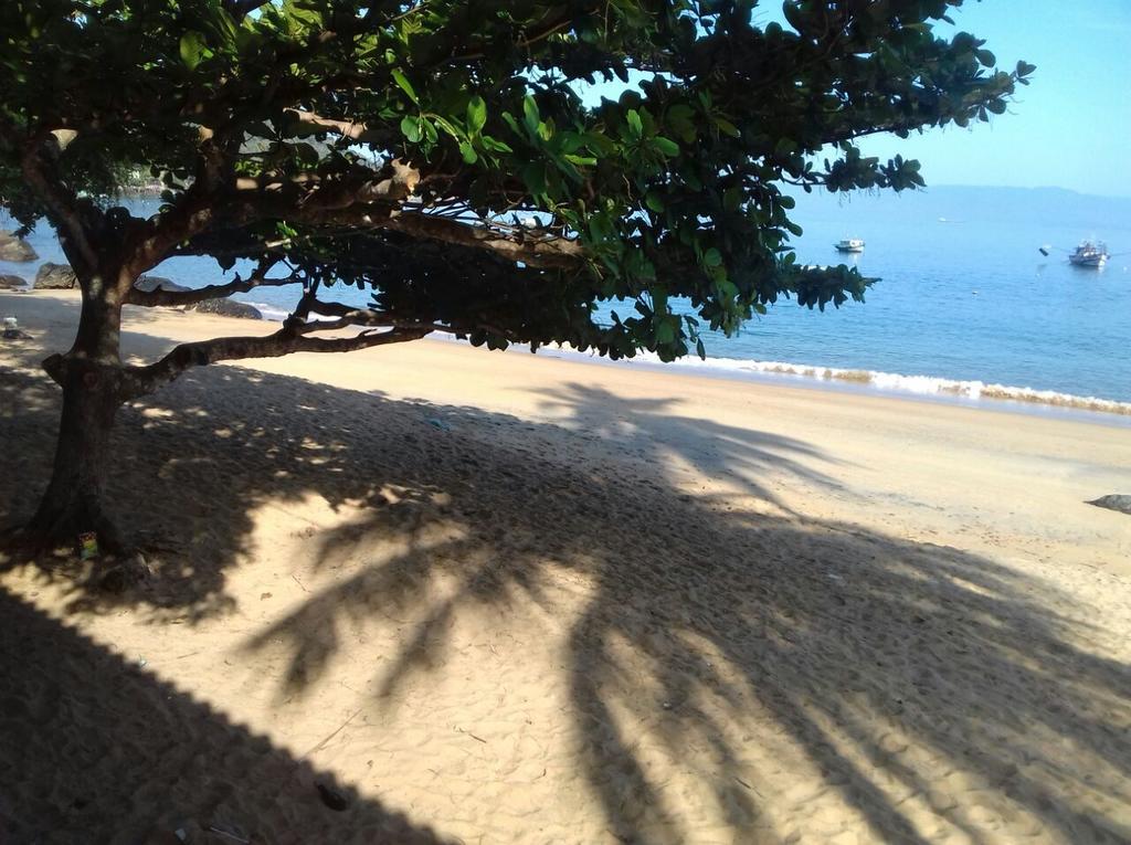Nena'S Suites Praia de Araçatiba Esterno foto