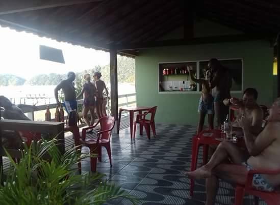 Nena'S Suites Praia de Araçatiba Esterno foto