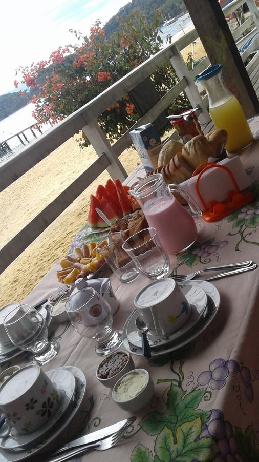 Nena'S Suites Praia de Araçatiba Esterno foto